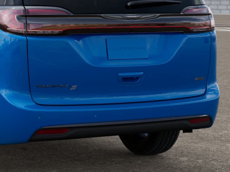 Thumbnail: 2026 Chrysler Pacifica - 13