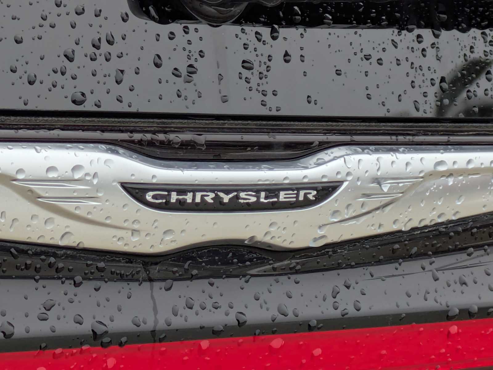 Thumbnail: 2023 Chrysler Pacifica - 11