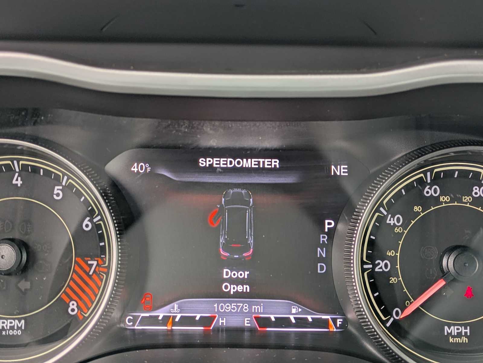 Thumbnail: 2014 Jeep Cherokee - 33