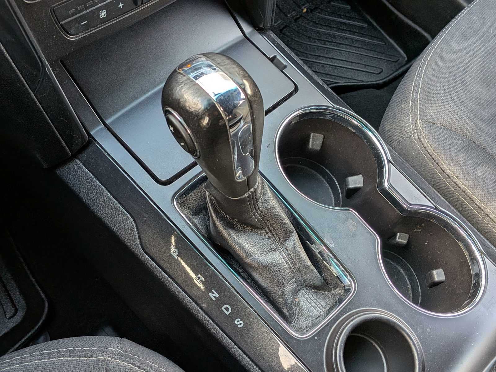 Thumbnail: 2019 Ford Explorer - 28