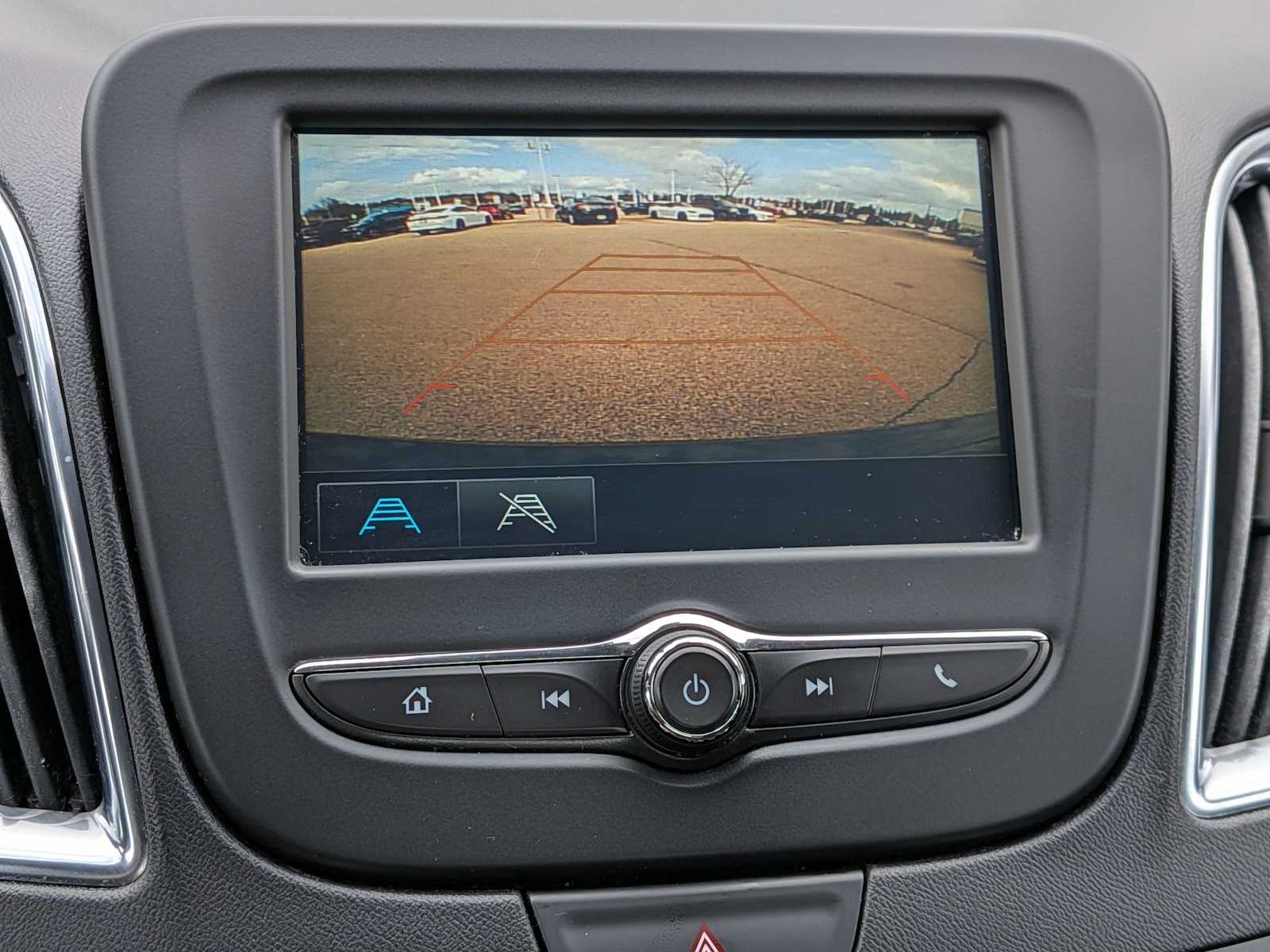 Thumbnail: 2018 Chevrolet Malibu - 28