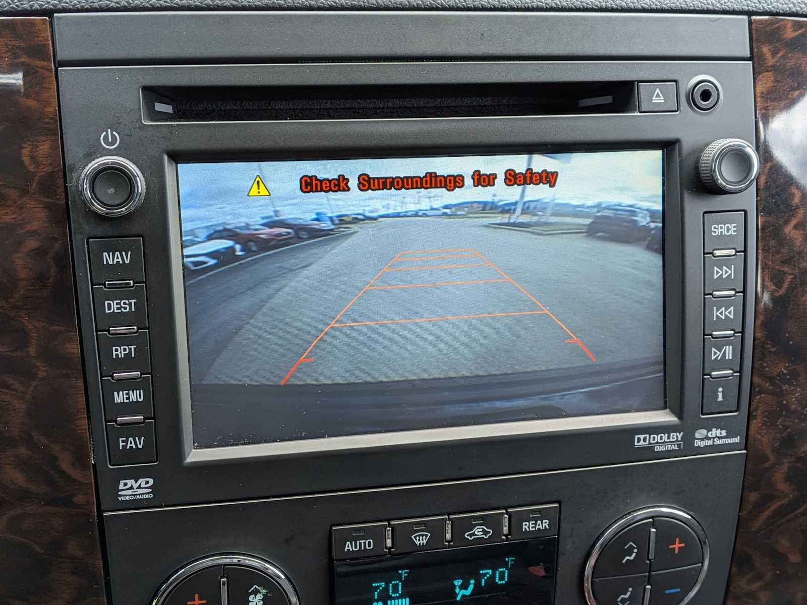 Thumbnail: 2014 GMC Yukon XL - 28