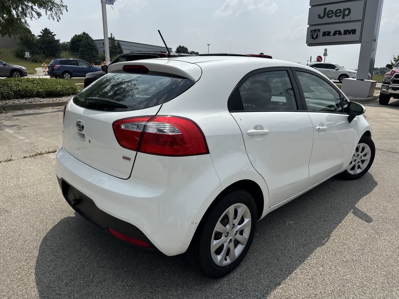 Thumbnail: 2014 Kia Rio5 - 6