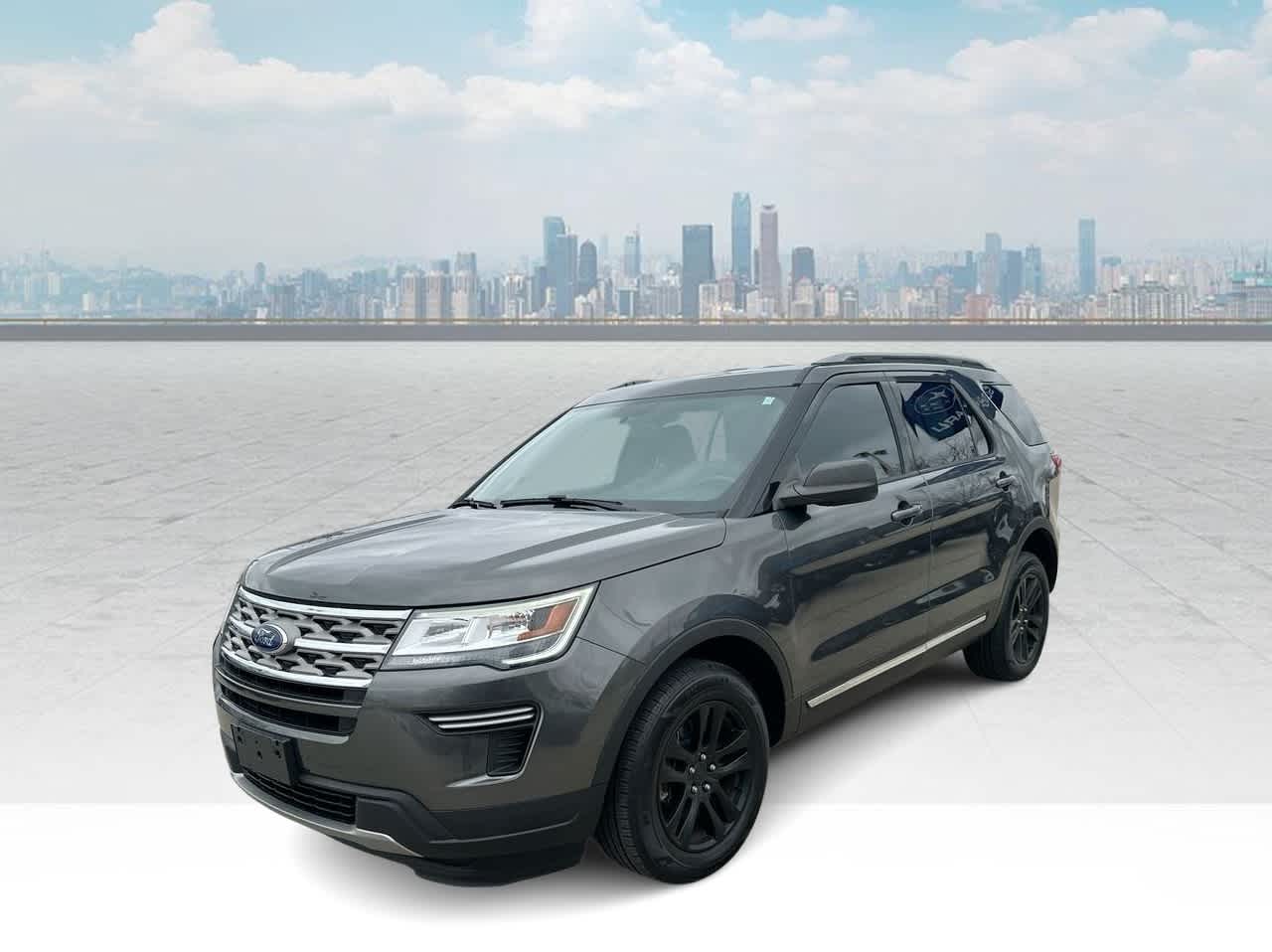 2018 Ford Explorer XLT Hero Image