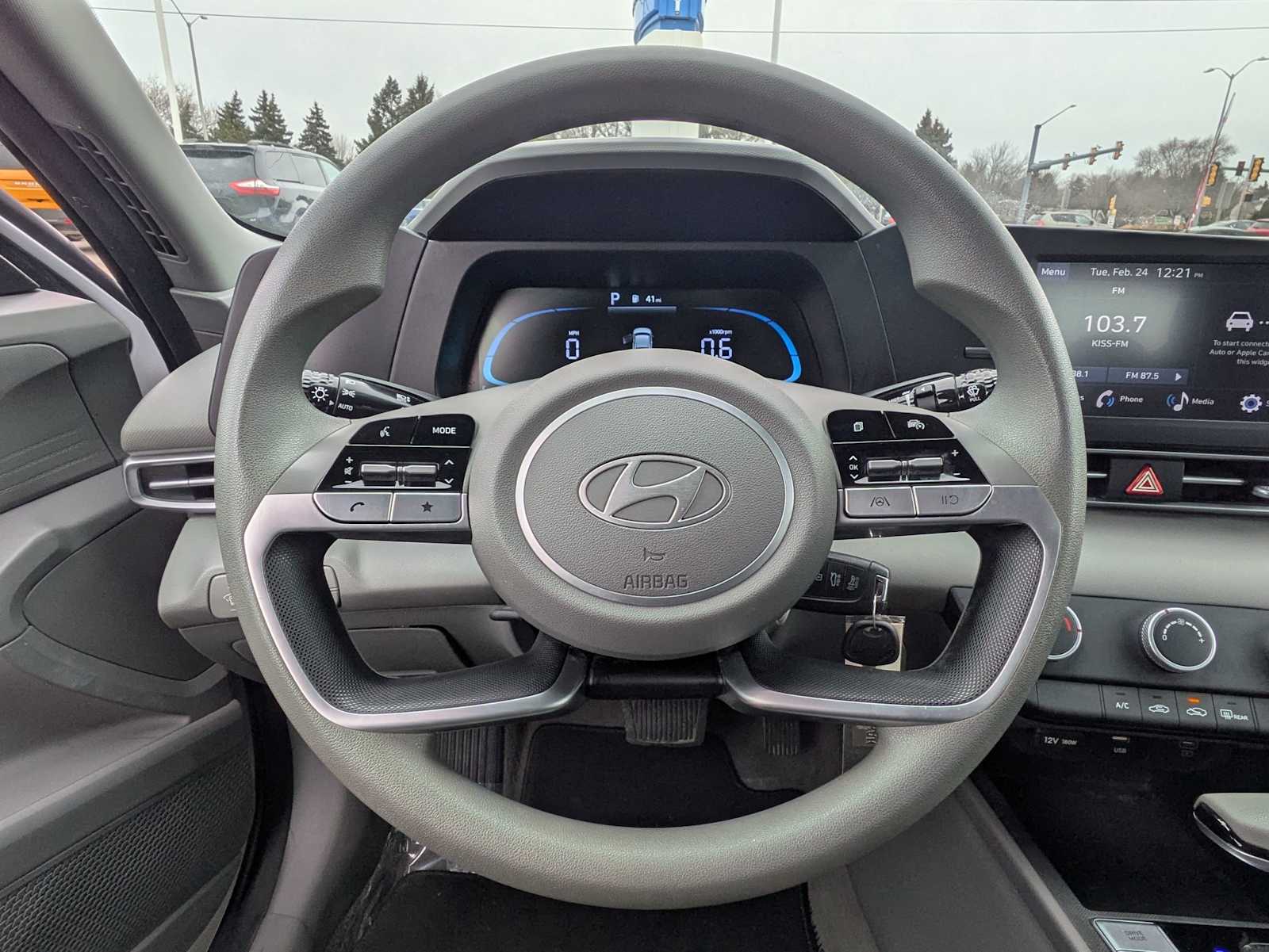 Thumbnail: 2025 Hyundai Elantra - 19