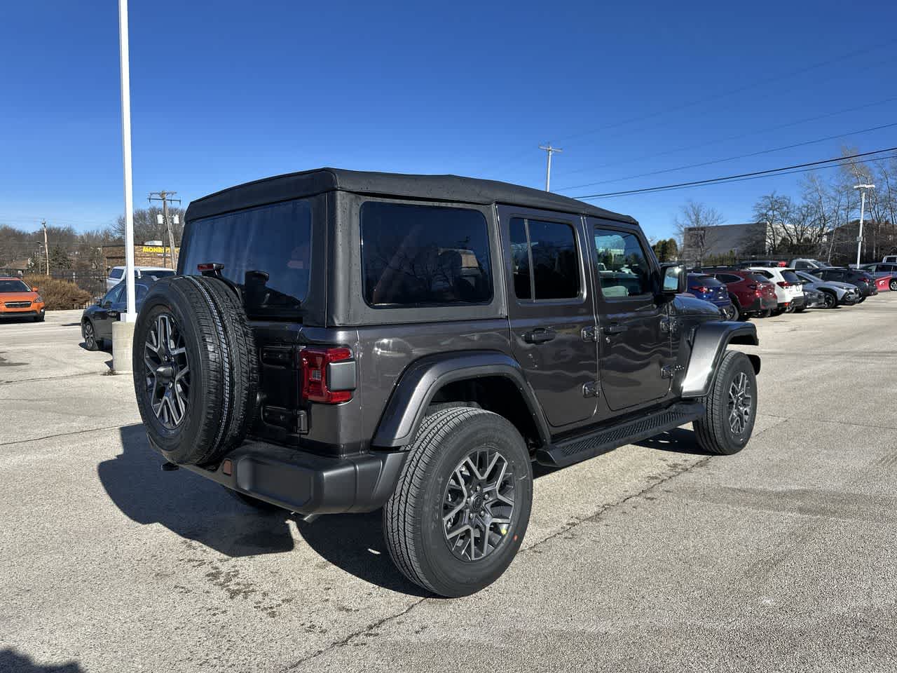 Thumbnail: 2025 Jeep Wrangler - 5