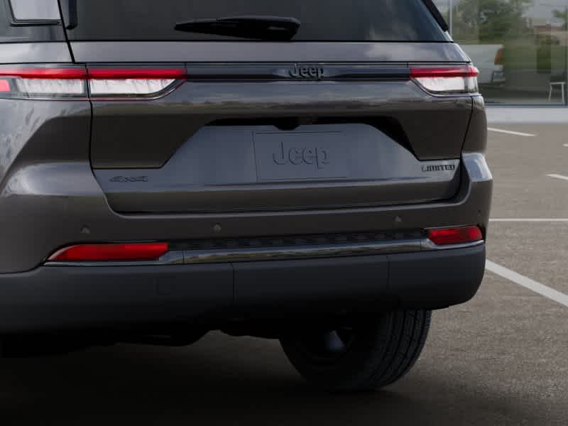 Thumbnail: 2025 Jeep Grand Cherokee - 13