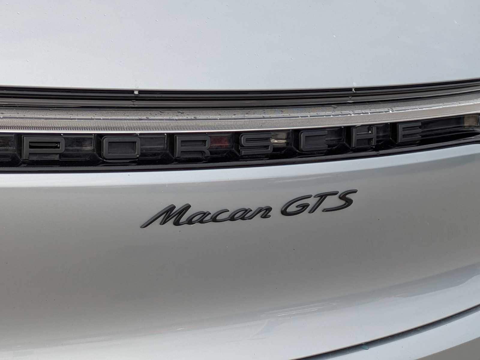 Thumbnail: 2021 Porsche Macan - 11