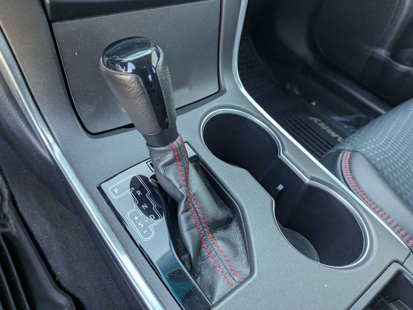 Thumbnail: 2015 Toyota Camry - 26