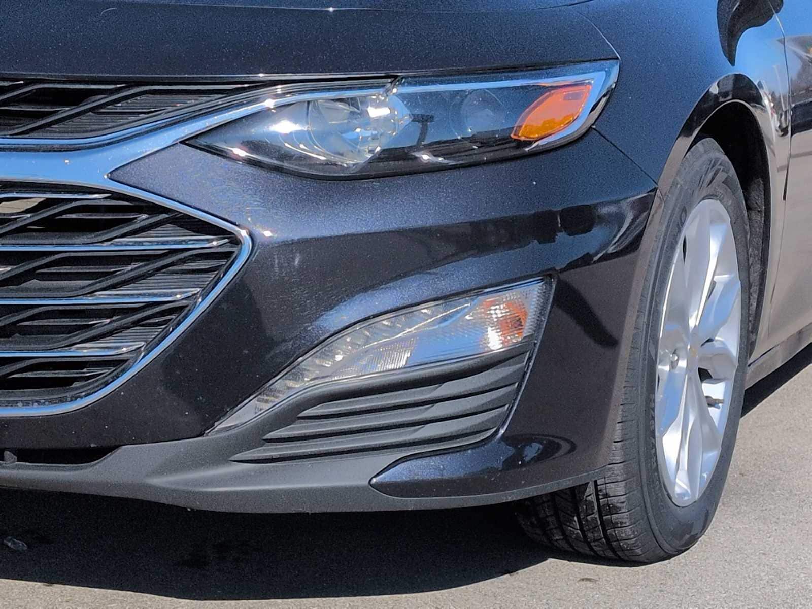 Thumbnail: 2023 Chevrolet Malibu - 10