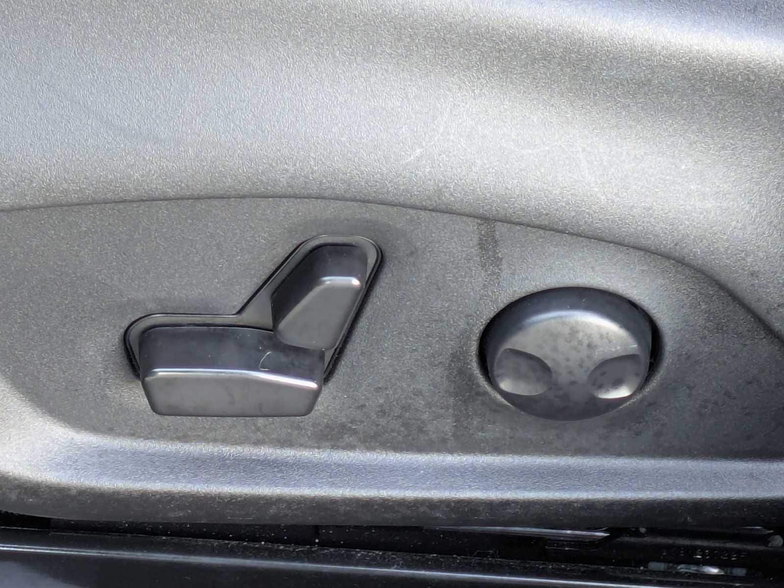 Thumbnail: 2022 Jeep Compass - 15