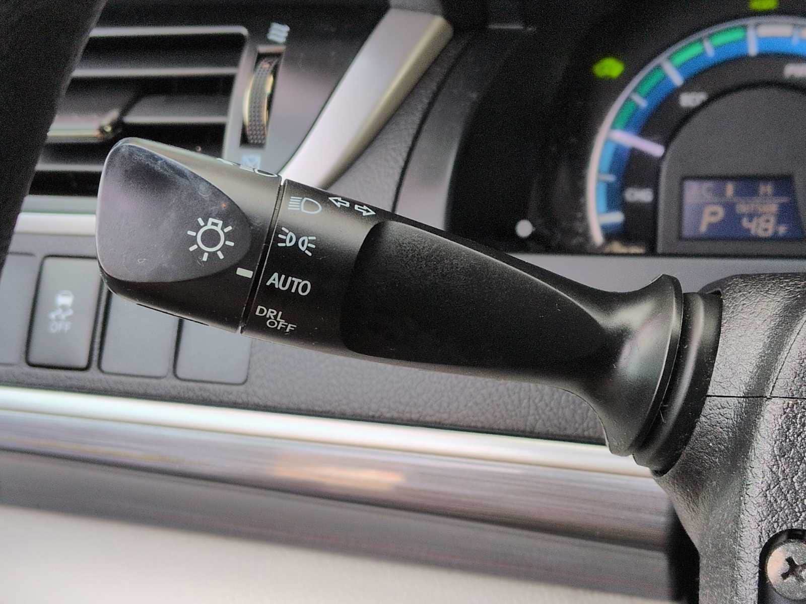 Thumbnail: 2014 Toyota Camry - 25