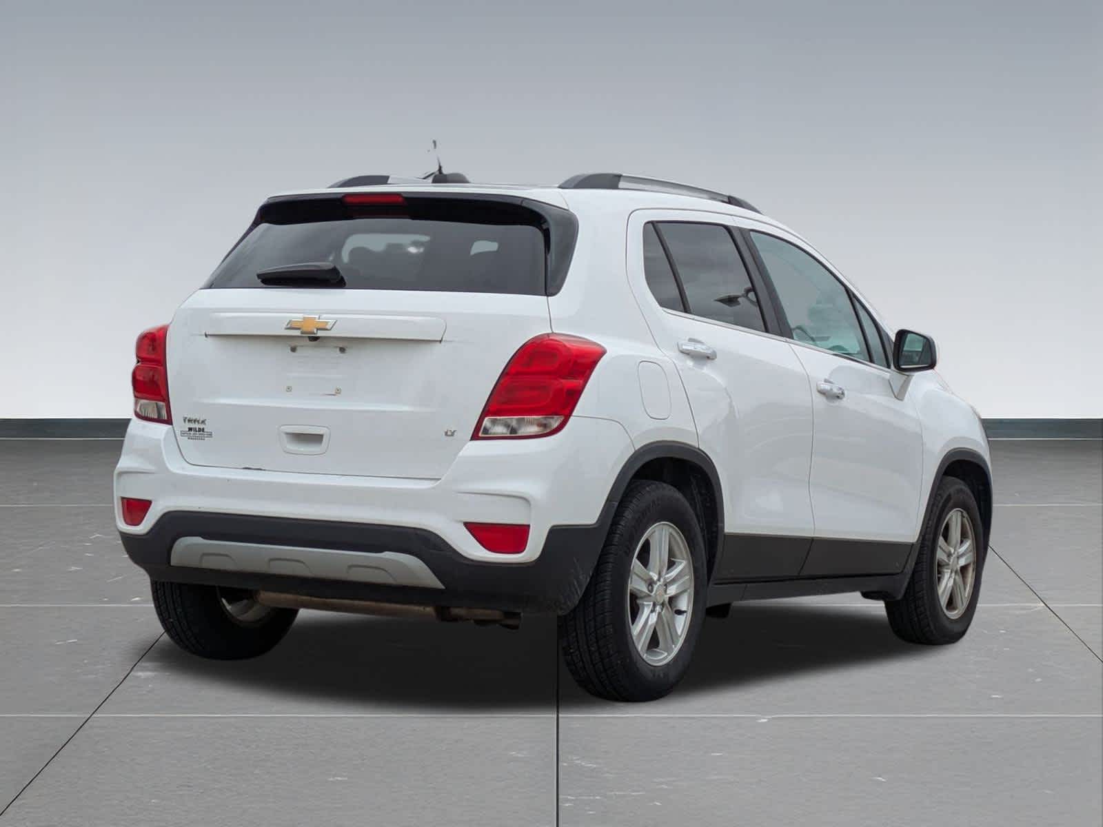 Thumbnail: 2017 Chevrolet Trax - 6