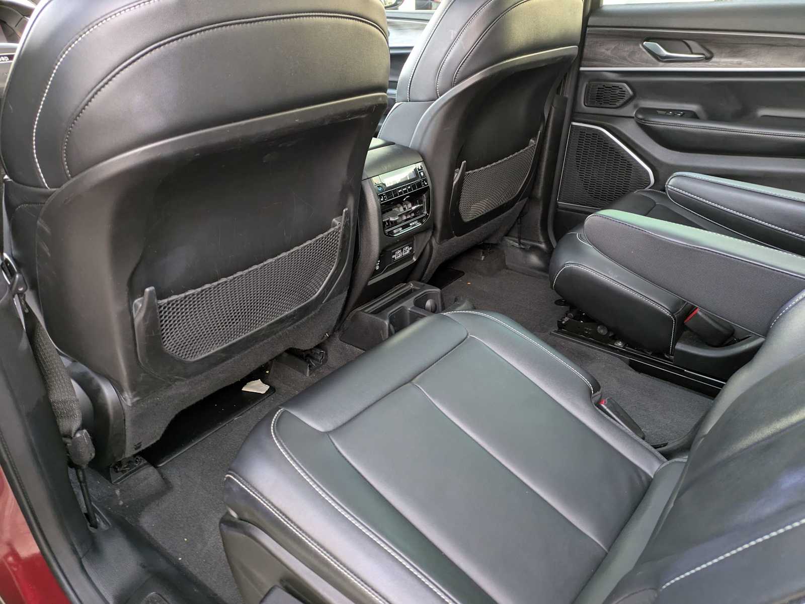 Thumbnail: 2021 Jeep Grand Cherokee L - 17