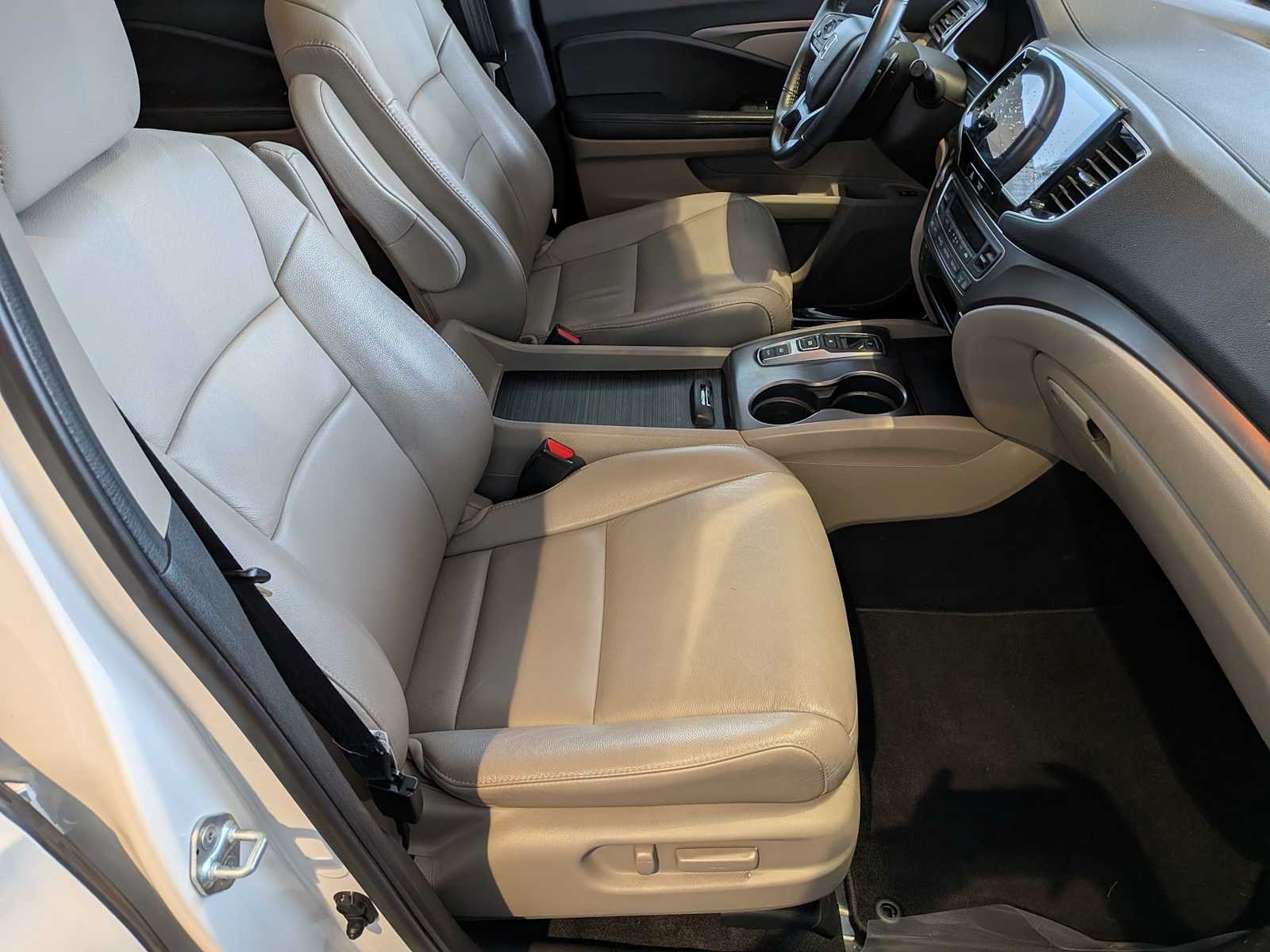 Thumbnail: 2022 Honda Pilot - 22