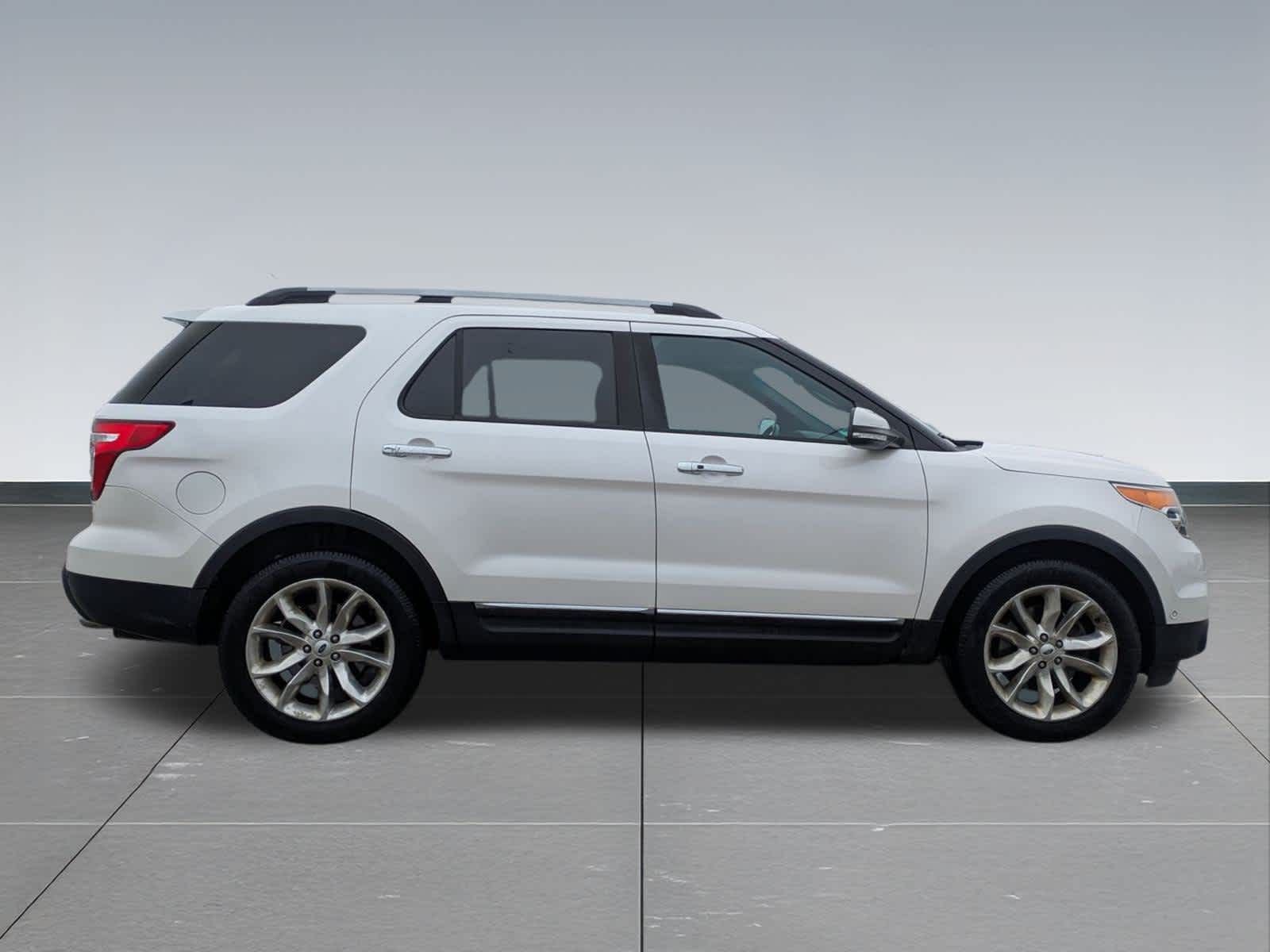 Thumbnail: 2014 Ford Explorer - 7