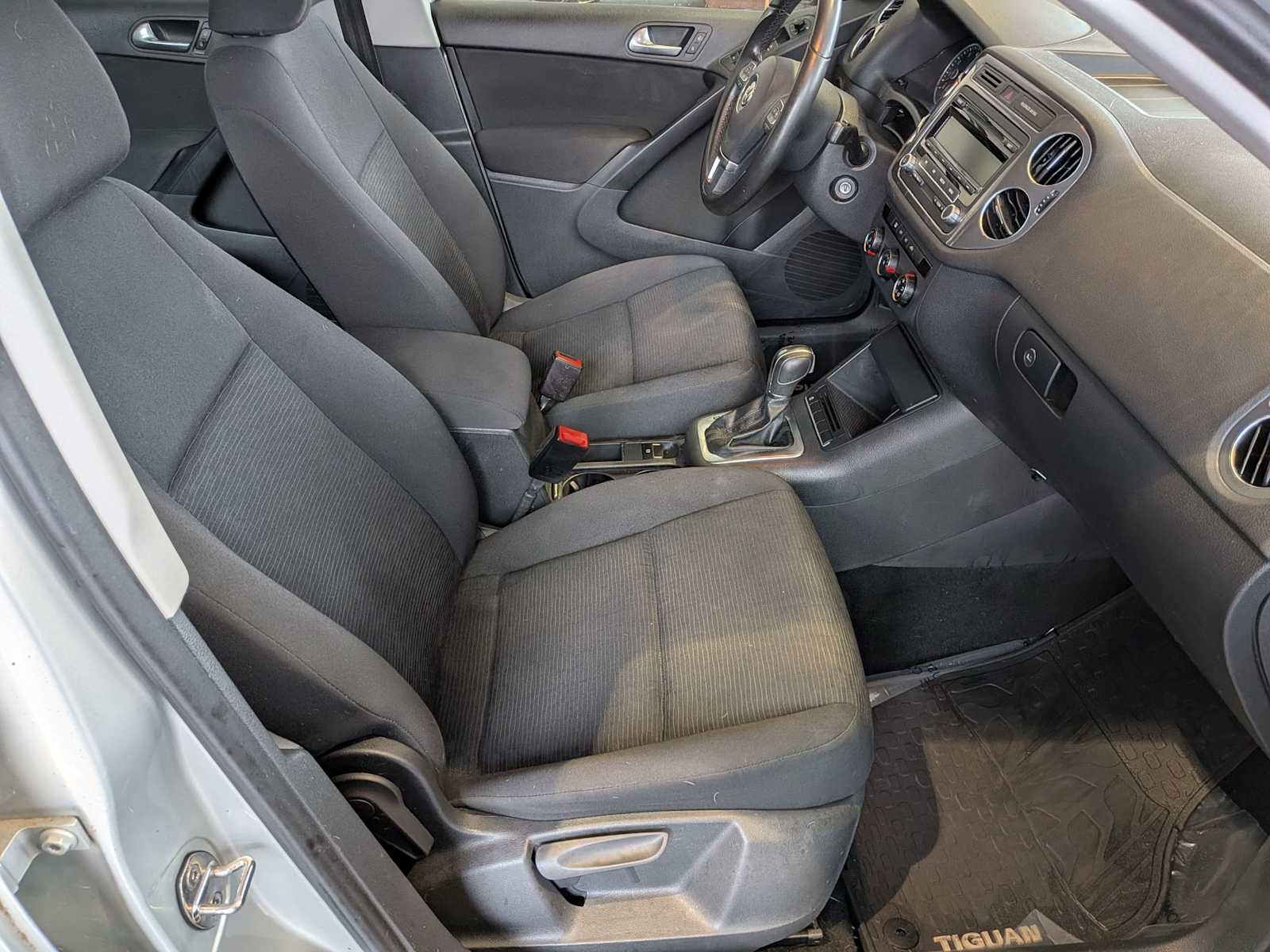 Thumbnail: 2014 Volkswagen Tiguan - 19