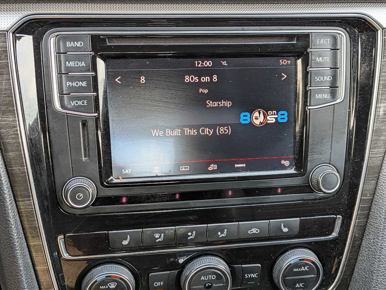 Thumbnail: 2016 Volkswagen Passat - 26