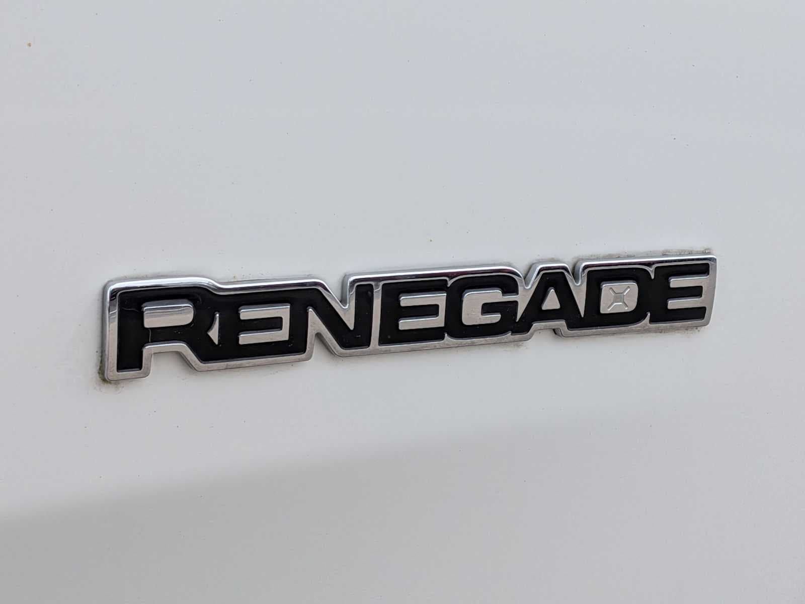 Thumbnail: 2018 Jeep Renegade - 11