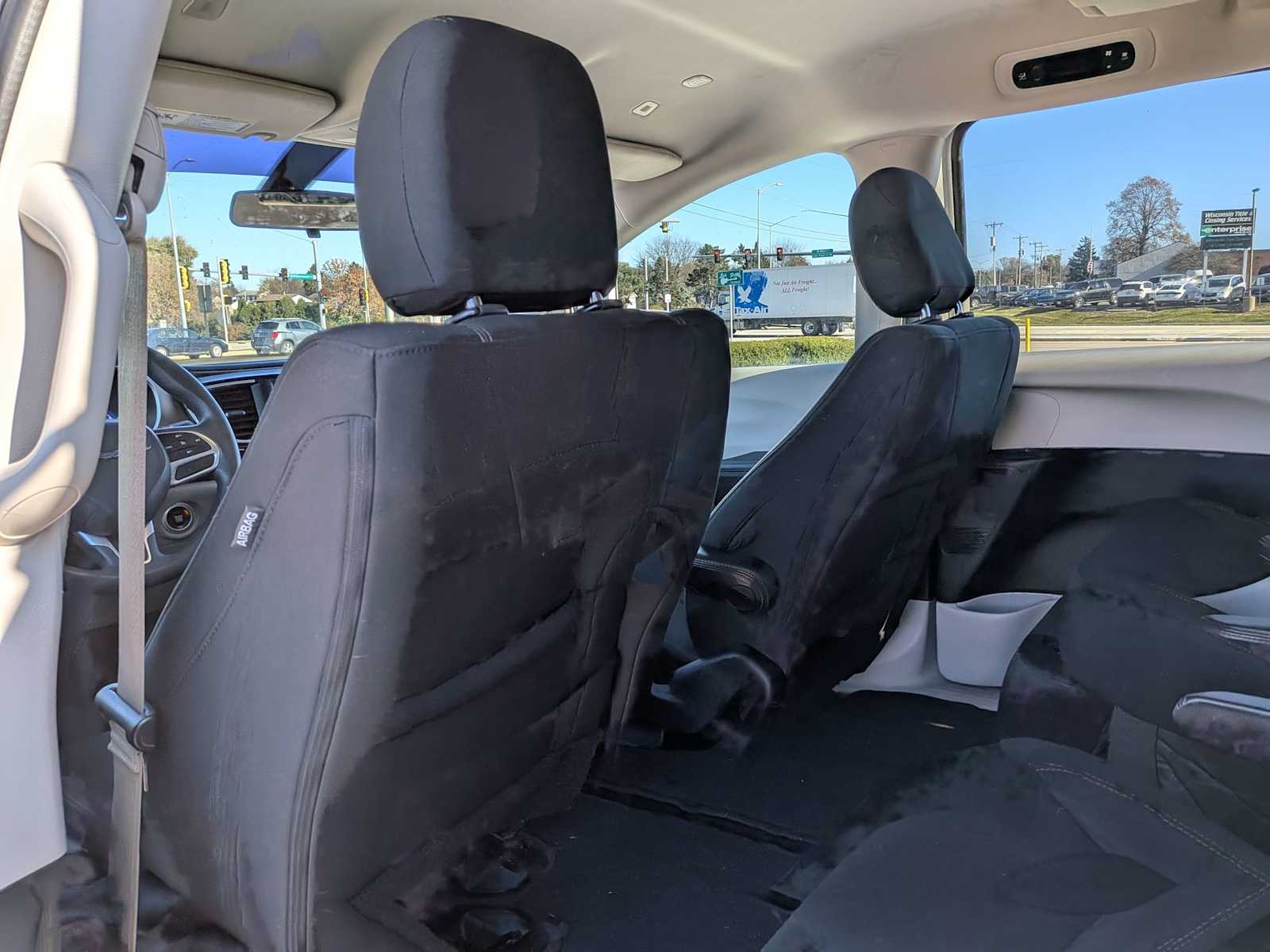 Thumbnail: 2018 Chrysler Pacifica - 16