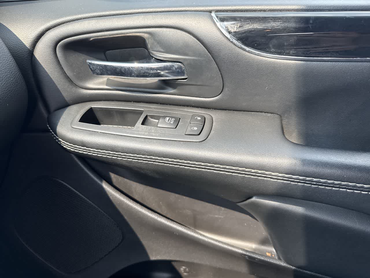Thumbnail: 2019 Dodge Grand Caravan - 37