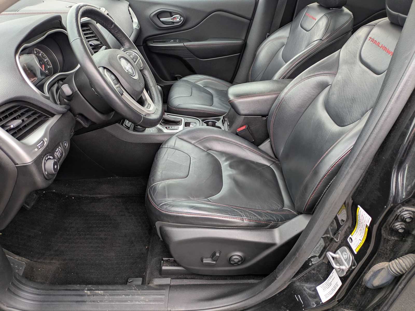 Thumbnail: 2014 Jeep Cherokee - 16