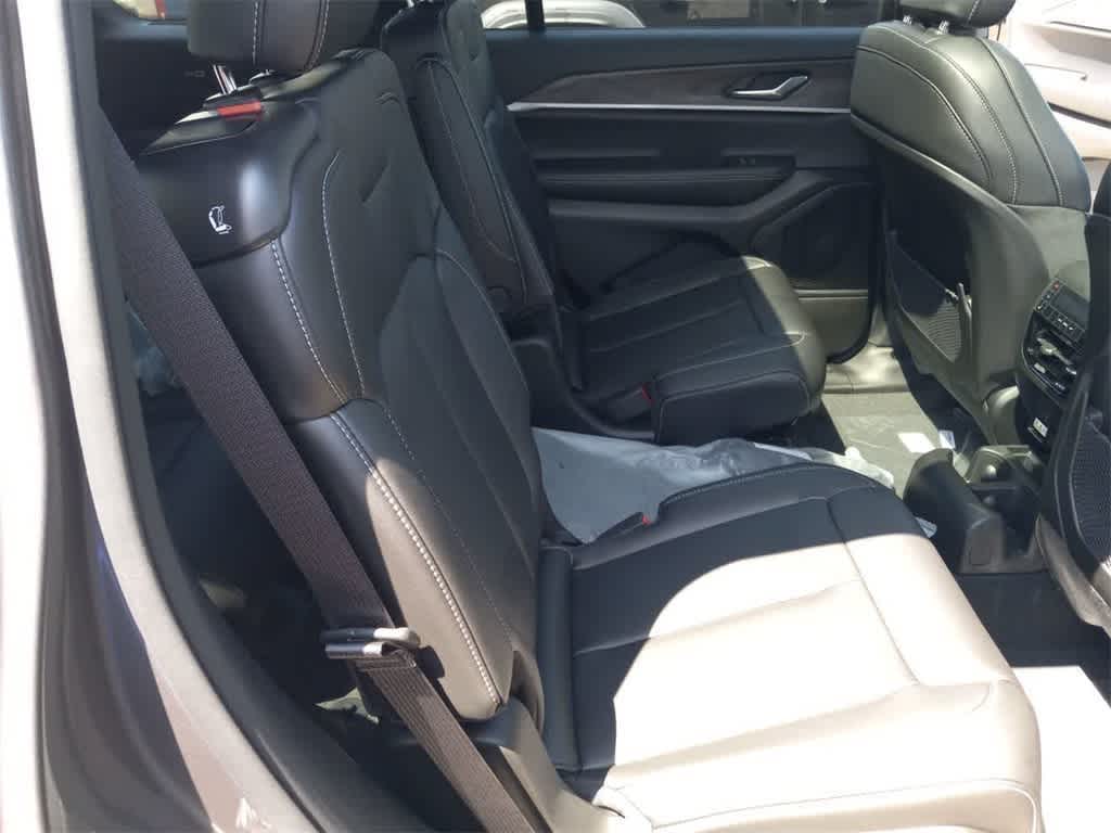 Thumbnail: 2025 Jeep Grand Cherokee L - 20