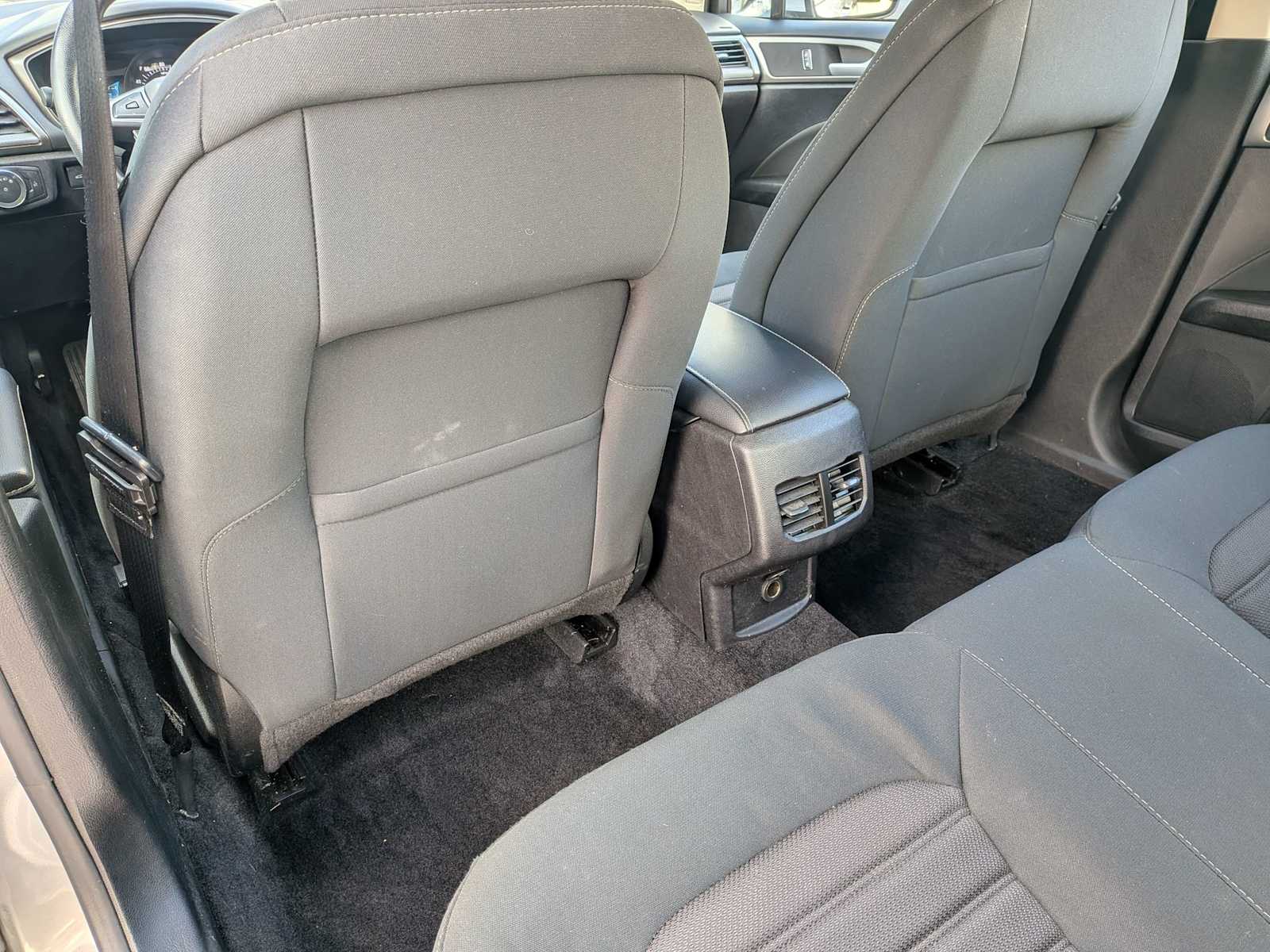 Thumbnail: 2018 Ford Fusion - 17