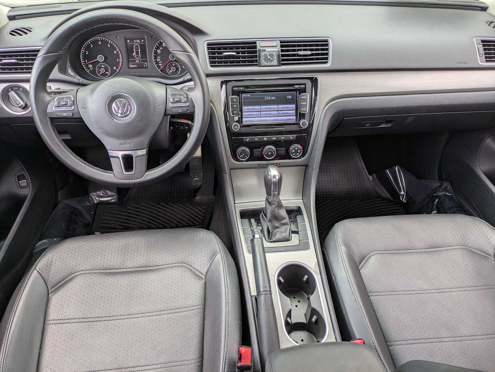 Thumbnail: 2014 Volkswagen Passat - 12