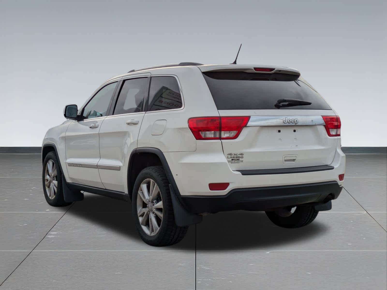 Thumbnail: 2012 Jeep Grand Cherokee - 4