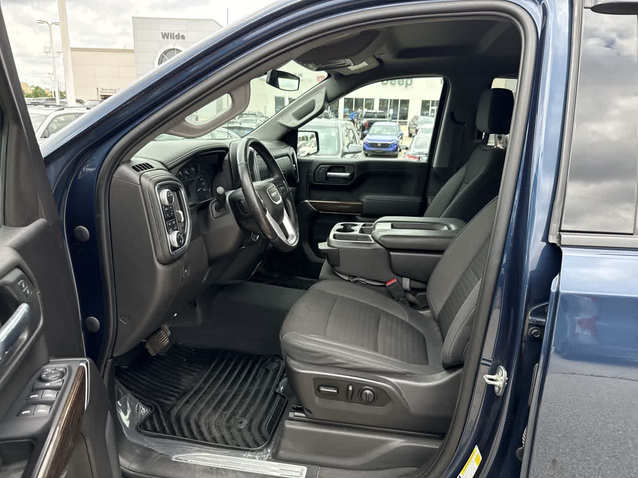 Thumbnail: 2021 GMC Sierra 1500 - 2