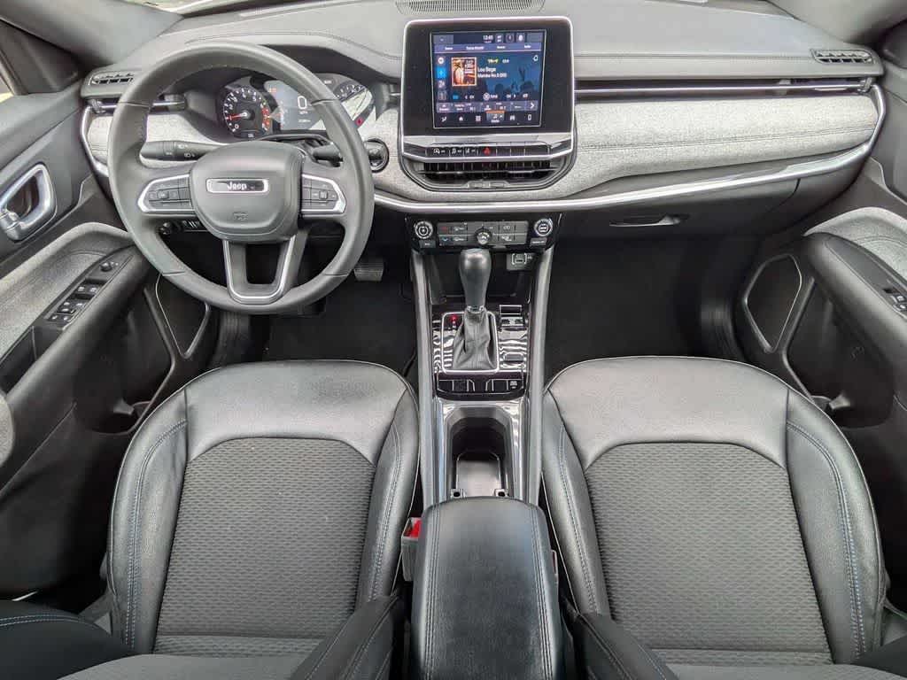 2025 Jeep Compass Latitude - Photo 18