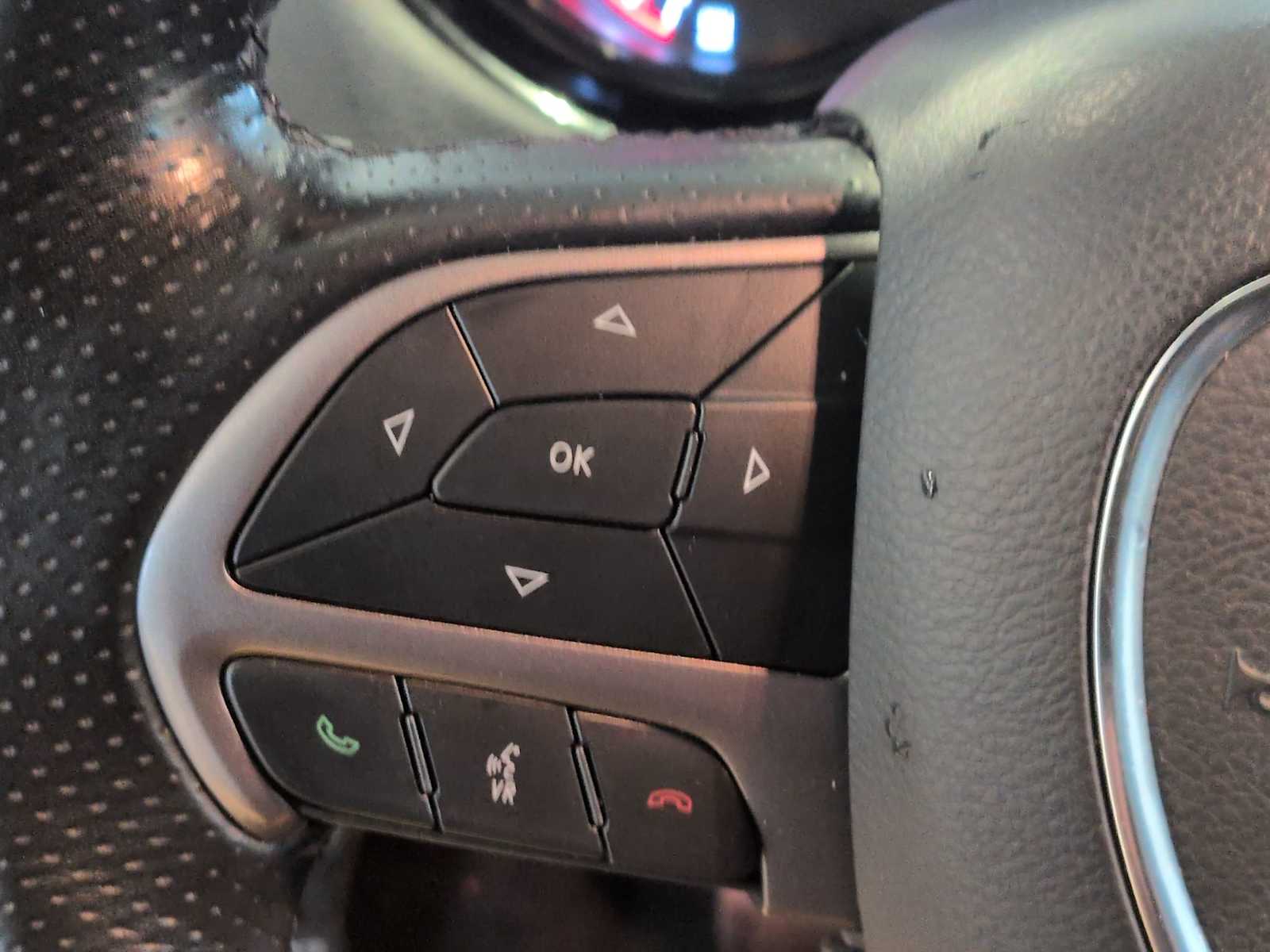 Thumbnail: 2022 Dodge Durango - 23