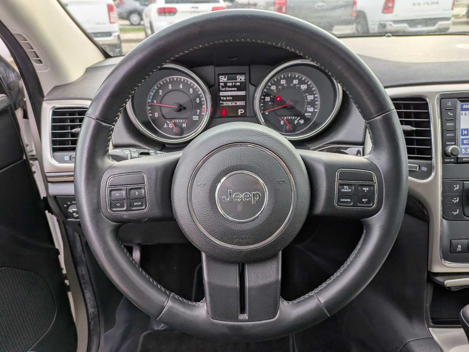 Thumbnail: 2012 Jeep Grand Cherokee - 23