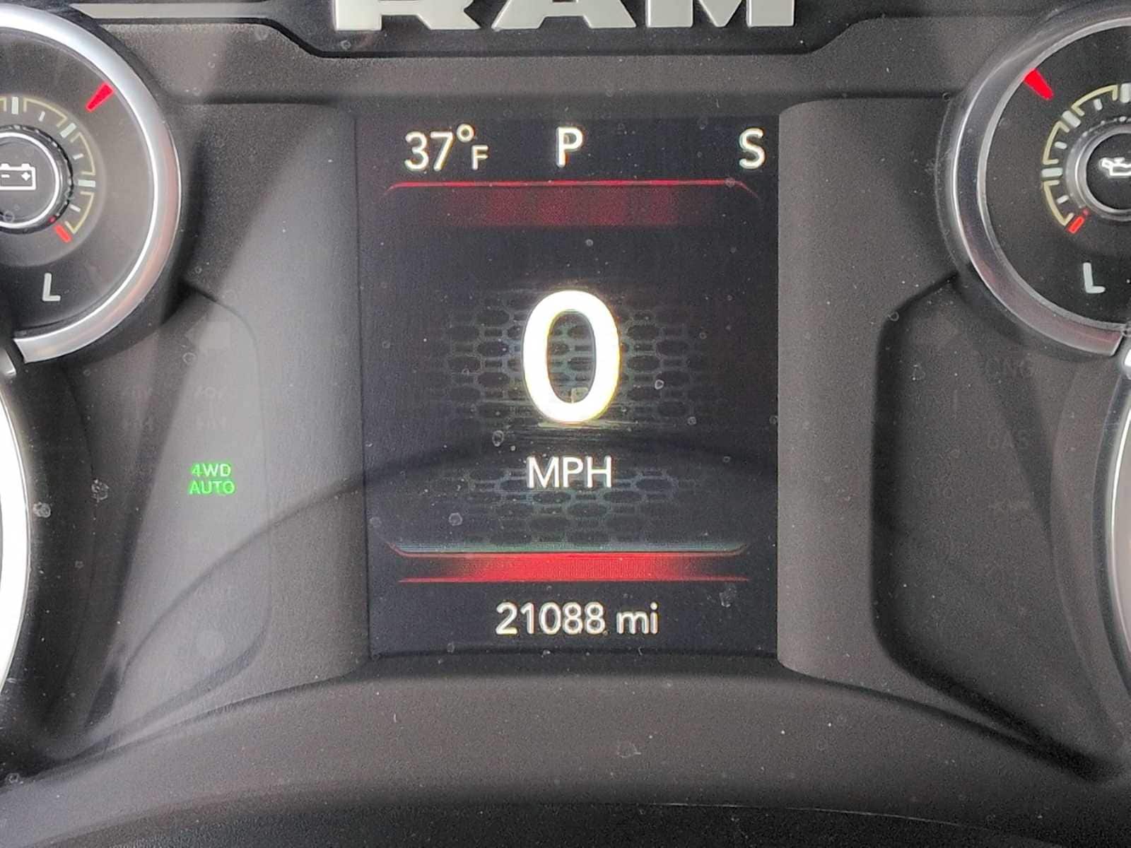 Thumbnail: 2024 RAM 1500 - 27