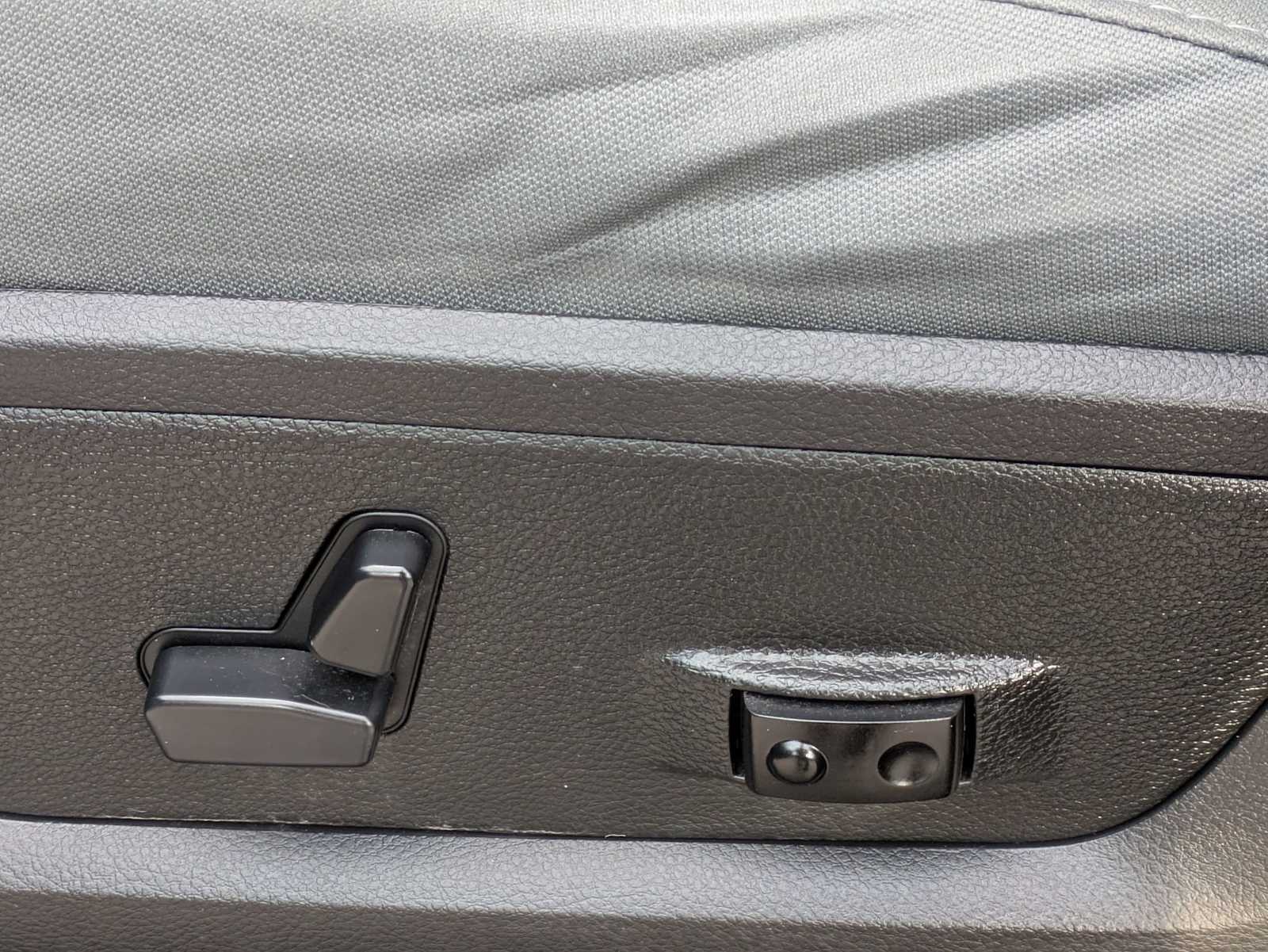 Thumbnail: 2016 RAM 1500 - 16