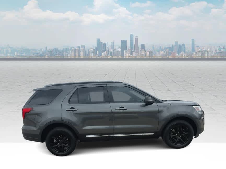 2018 Ford Explorer XLT 9