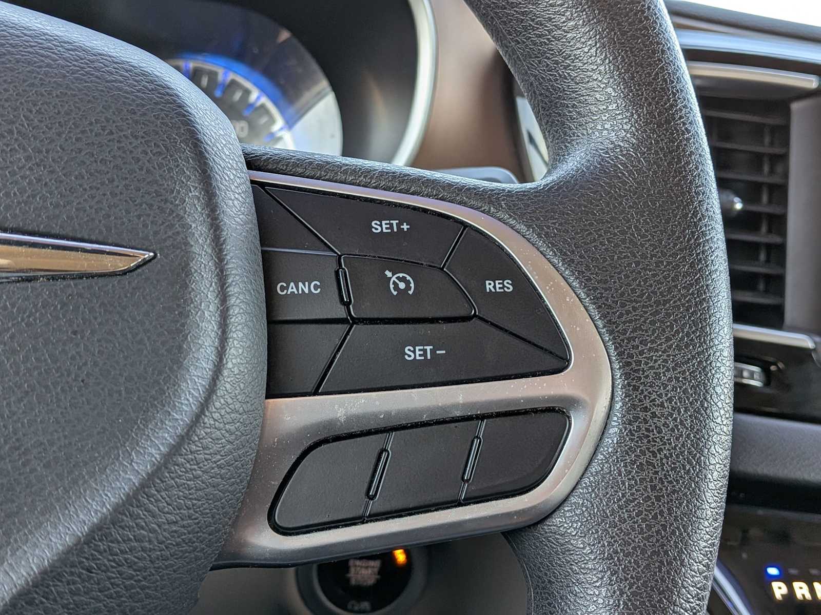 Thumbnail: 2018 Chrysler Pacifica - 22