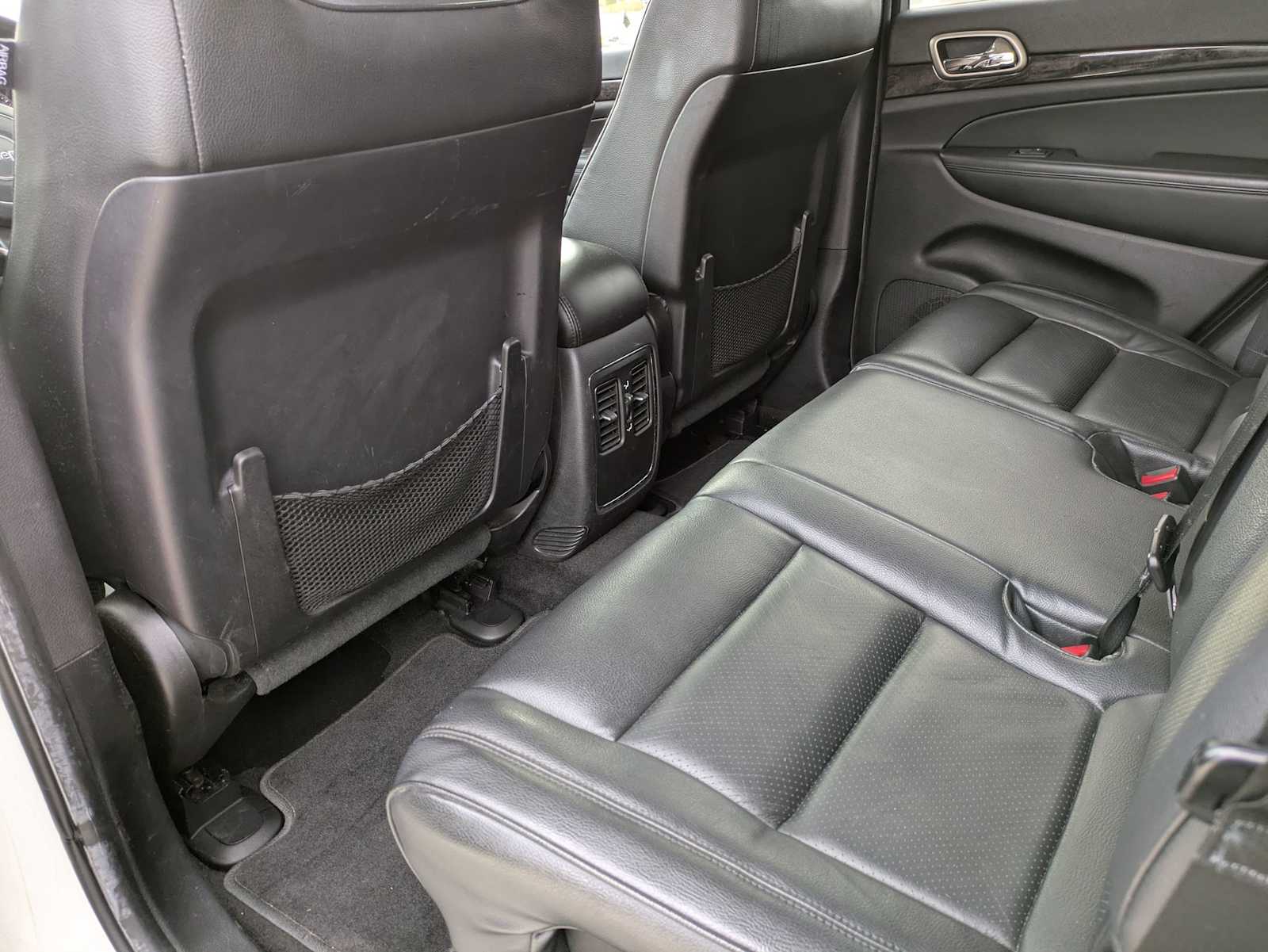 Thumbnail: 2012 Jeep Grand Cherokee - 17