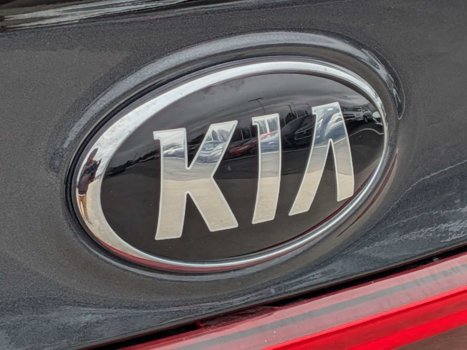 Thumbnail: 2020 Kia Forte - 12