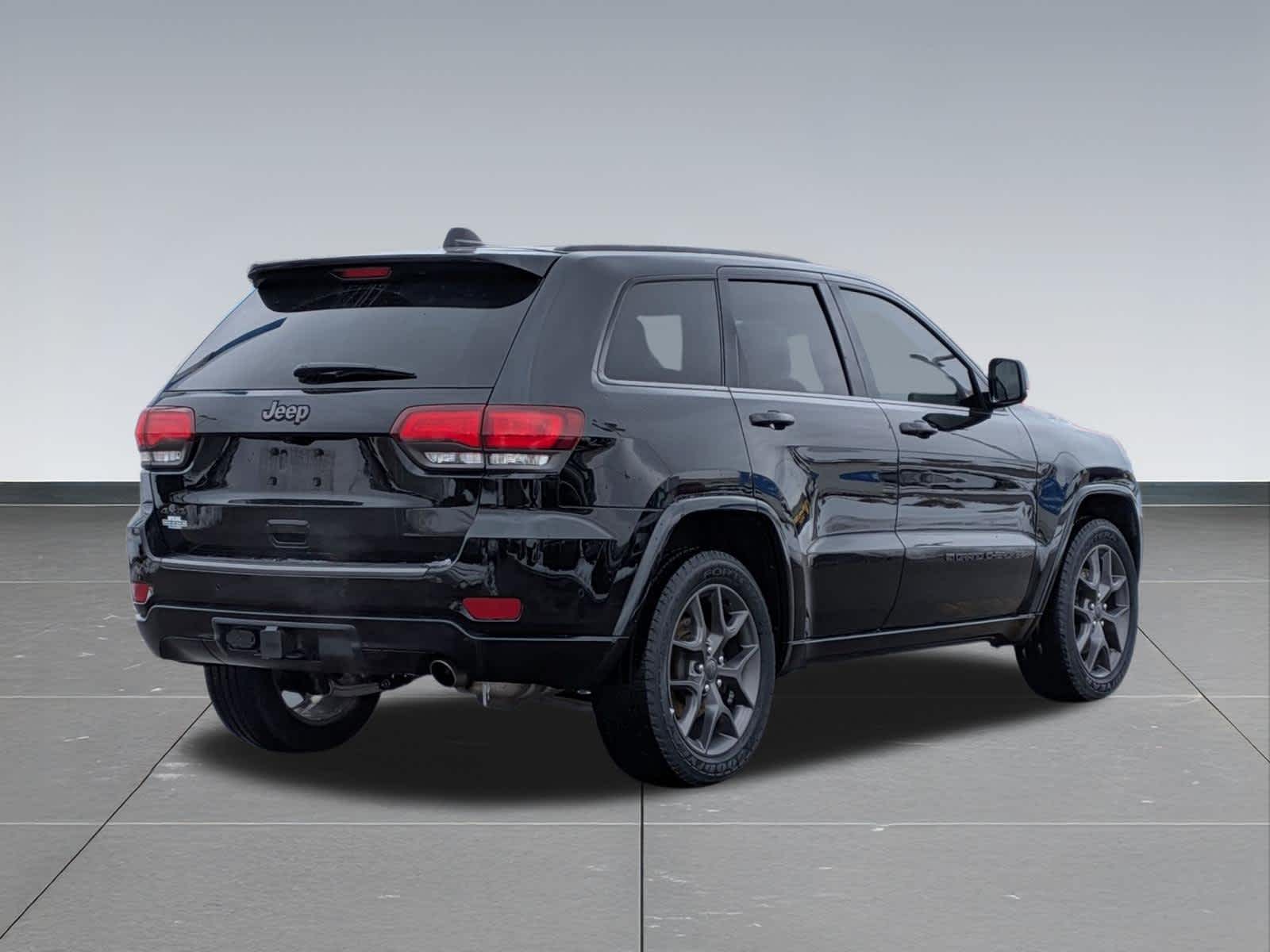 Thumbnail: 2021 Jeep Grand Cherokee - 6