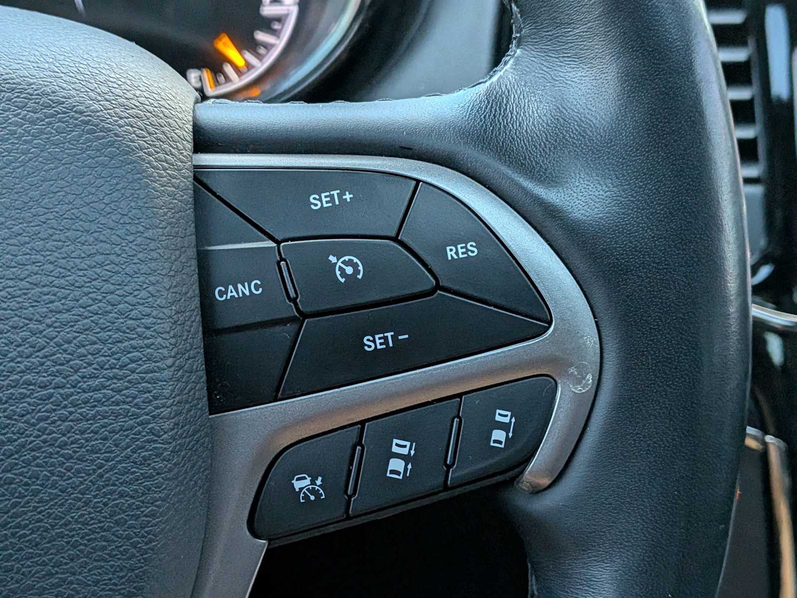 Thumbnail: 2020 Jeep Grand Cherokee - 26