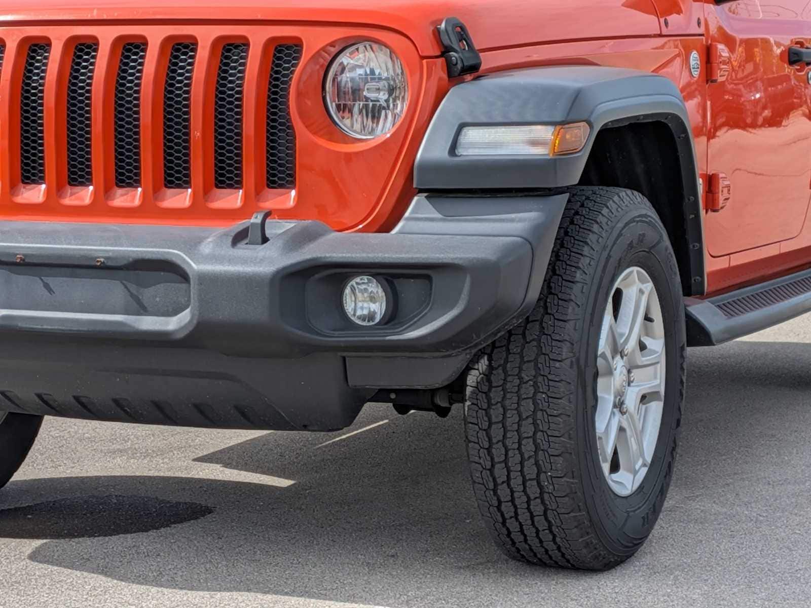 Thumbnail: 2020 Jeep Wrangler - 10