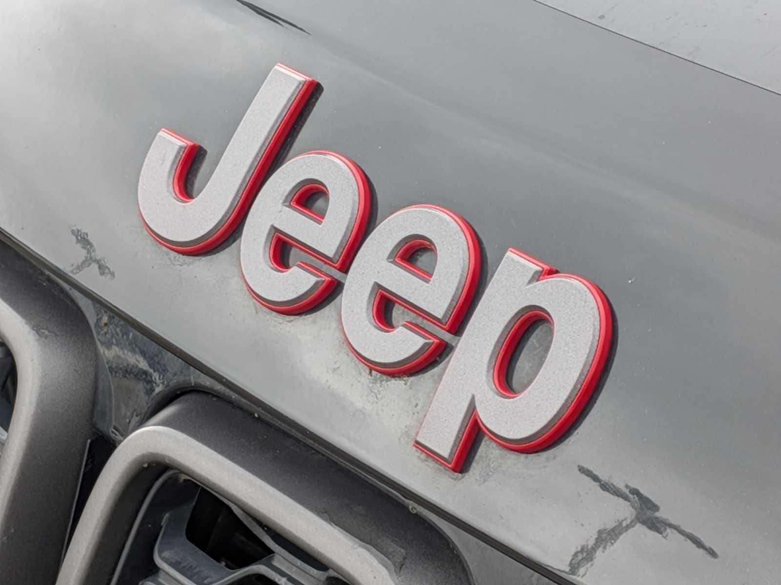 Thumbnail: 2018 Jeep Grand Cherokee - 12