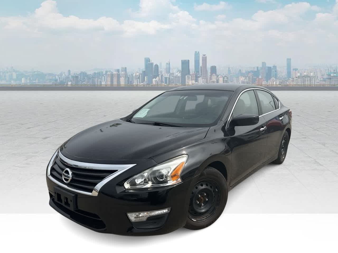 2013 Nissan Altima 2.5 -
                  Waukesha, WI
