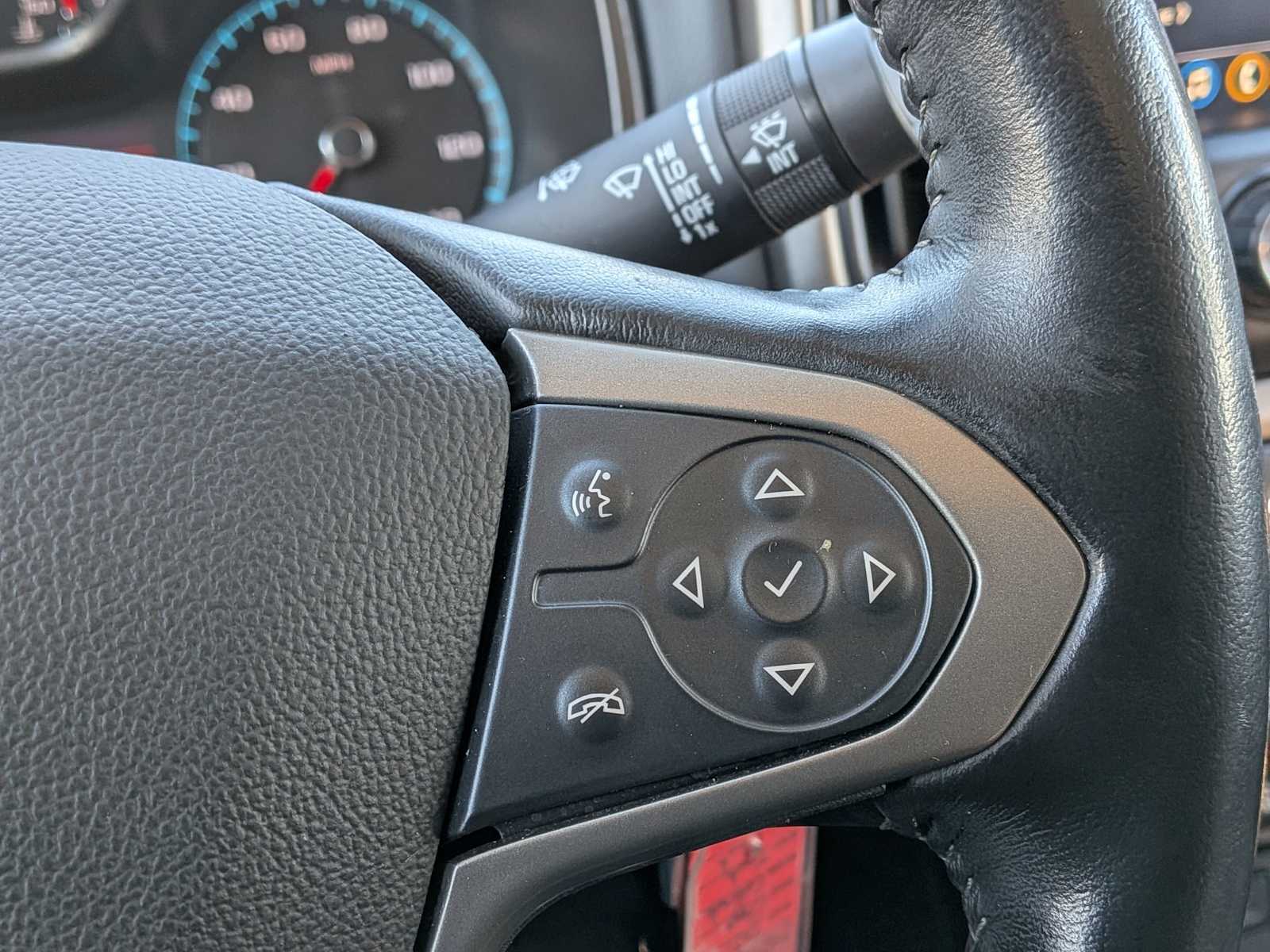 Thumbnail: 2021 Chevrolet Colorado - 21