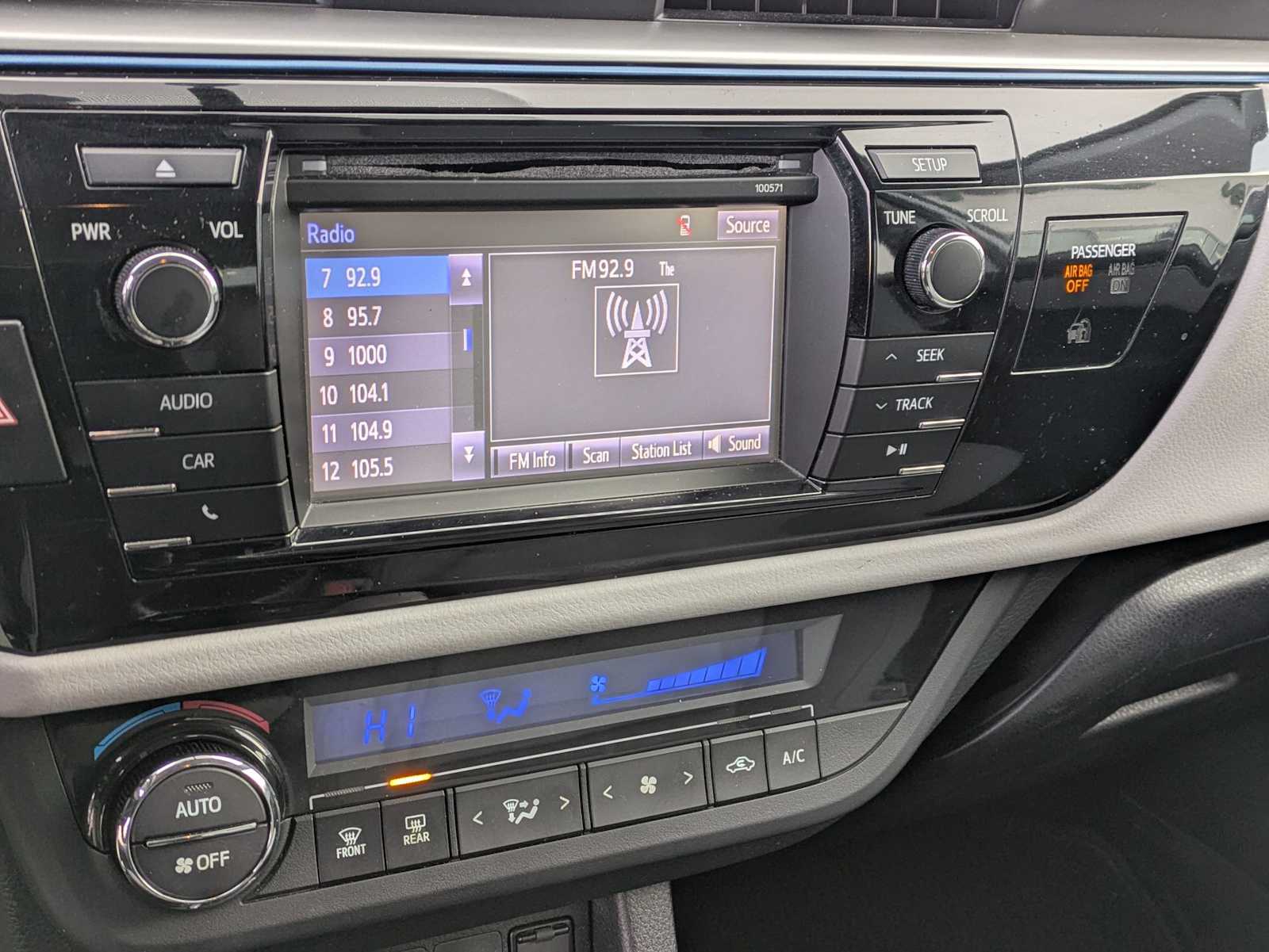 Thumbnail: 2016 Toyota Corolla - 25