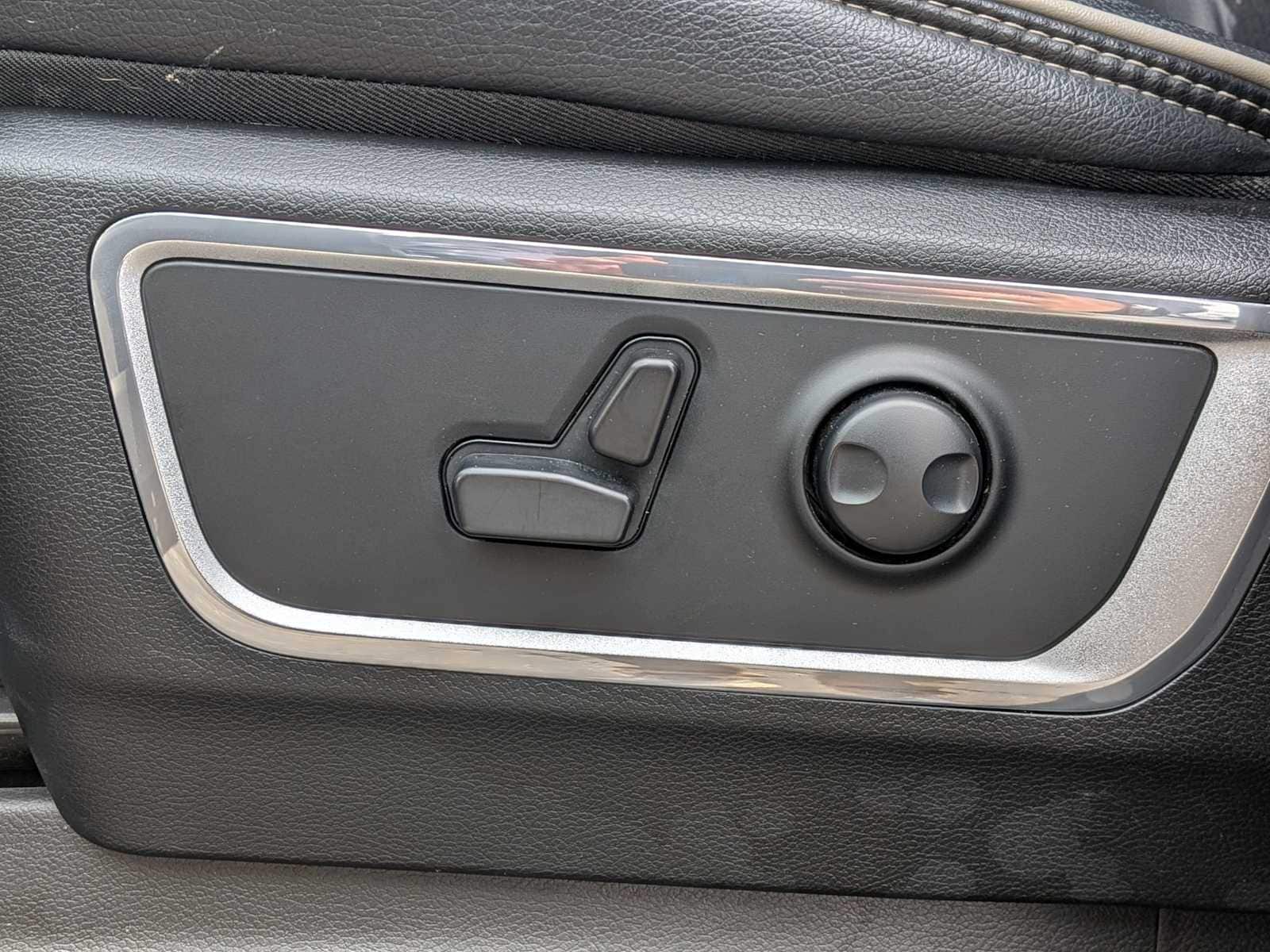 Thumbnail: 2023 RAM 1500 - 17