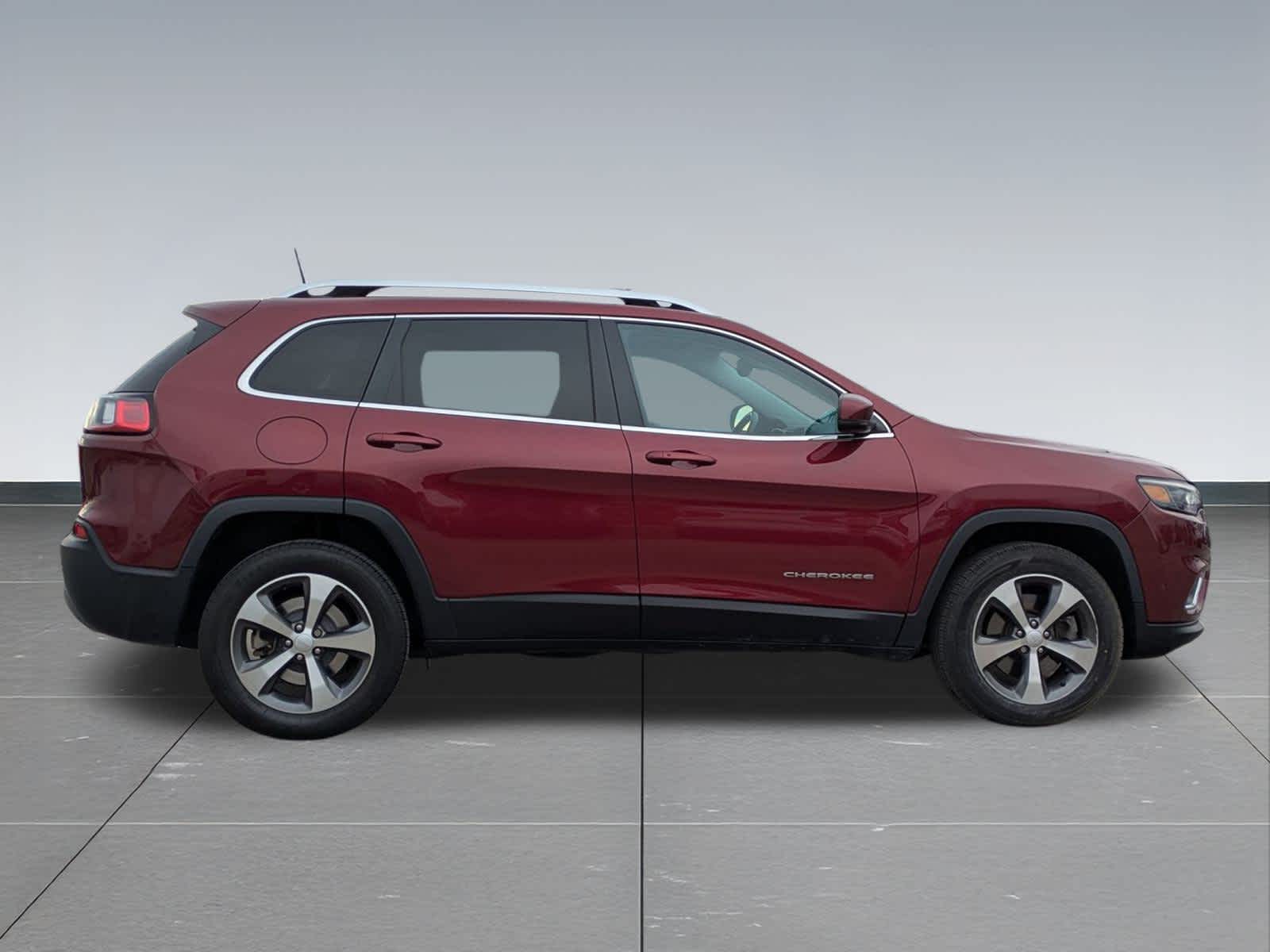 Thumbnail: 2021 Jeep Cherokee - 7