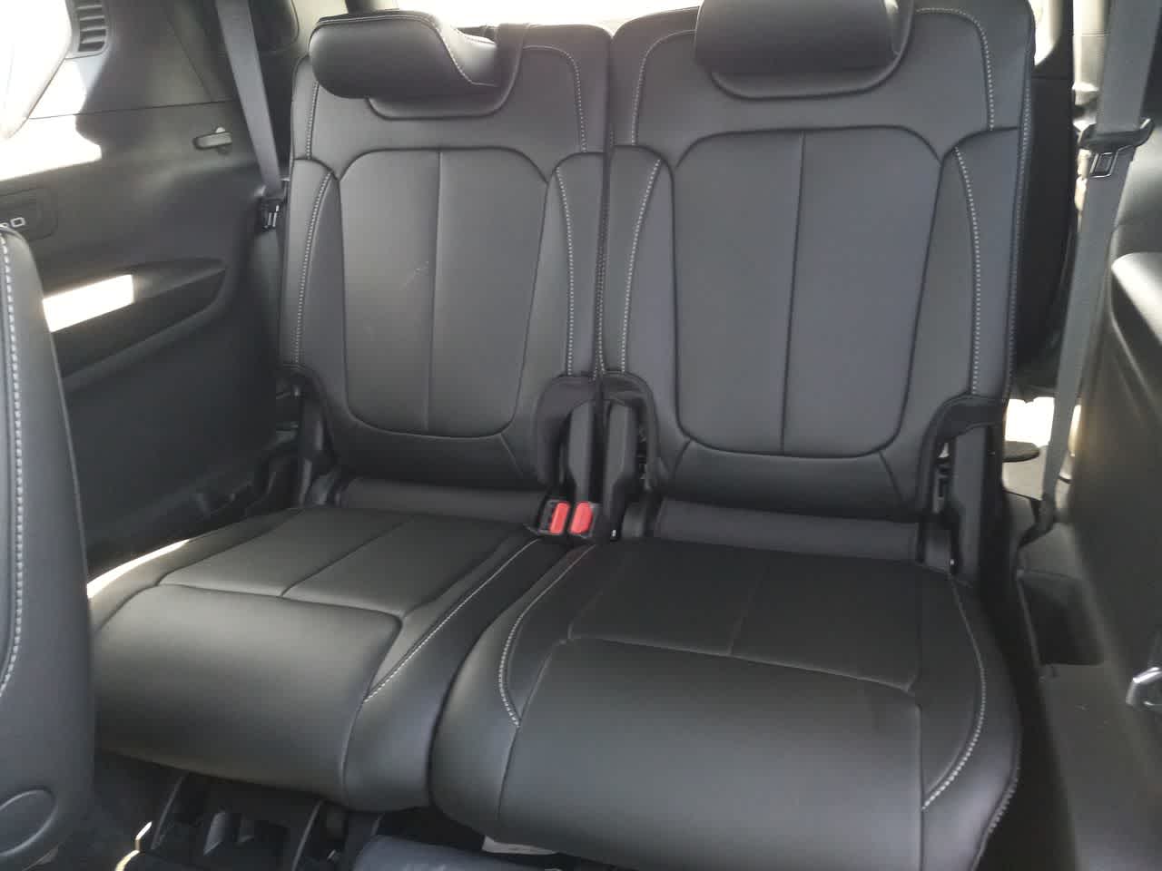 Thumbnail: 2025 Jeep Grand Cherokee L - 21